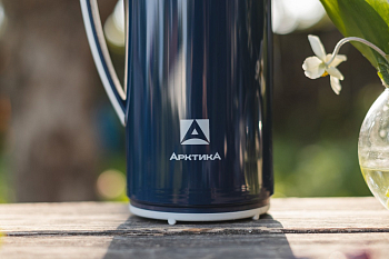 Прорезиненные ручка и дно