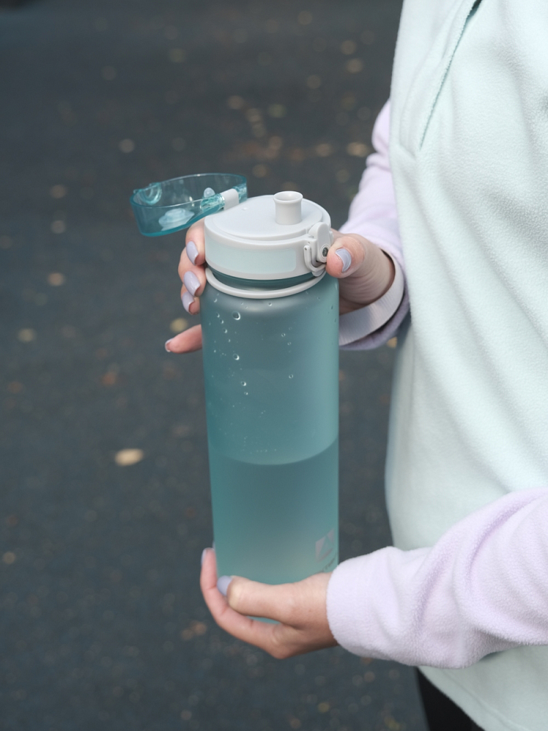 Тритановая бутылка 1л серии 720 матовая голубая с ситечком - 7