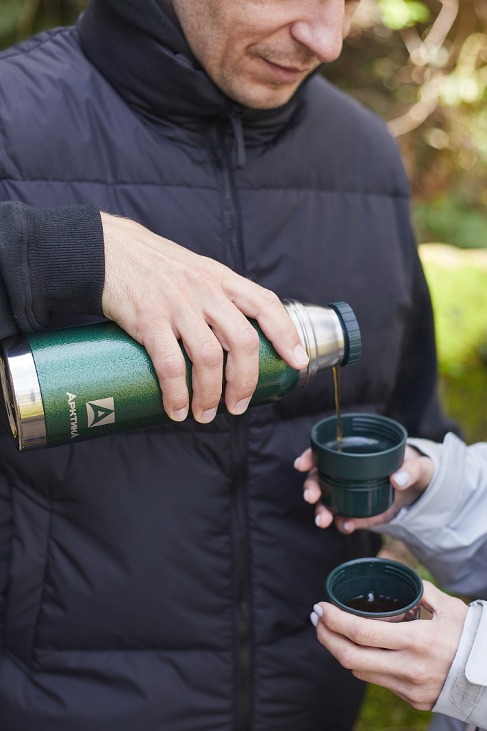 Термос 0.75л серии 106 зелёный с узким горлом и молотковой эмалью - 4