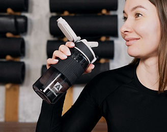 НЕ МЕНЯЕТ ВКУС ВОДЫ